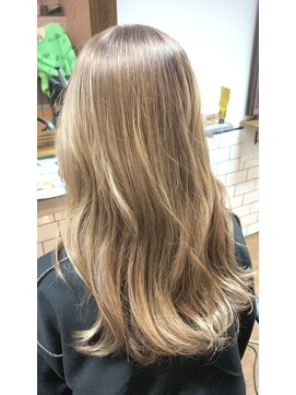 バーニーズ(BARNEYS) ミルクティーベージュ