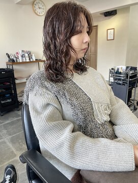 イズミ(izumi) ロングパーマ