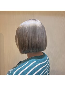 ヘアーアンドビュー ティーリタ 蕨(RITA) ハイトーン◎シルバーグレージュ