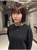 赤髪ボブ。