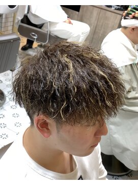 グルーマーズトウキョウ 渋谷店(GROOMER/S TOKYO) ツイストマッシュ 【ツイストスパイラル】ツイストパーマ