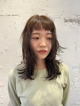 ユヌ(UNU) ショートバング×レイヤーで伸ばし途中でも変化を☆《moeka》