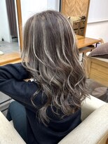 リングバイモアムー(Ring by Moremuu)&nbsp;イッシー　レイヤー　ハイライト