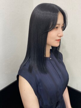 ラグナ(LAGUNA) 【ブルーブラック/ミディアム/フェイクブラック/20代/艶カラー】