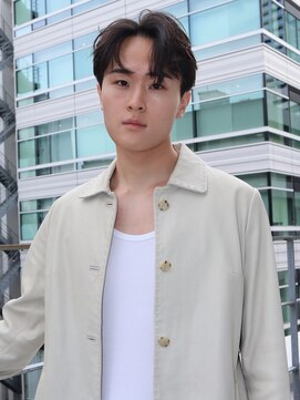 ノイ(noi) ラフなセンターパート