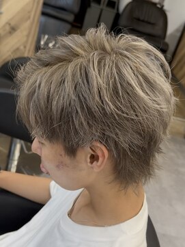 クローマン バイ ビカム(CHROMAN by become) スパイキーショート