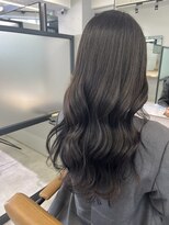 リジー(Litzy)&nbsp;学生の方にも人気の暗髪カラーカラー♪《木寺》