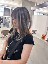 キング 心斎橋店(K!ng)&nbsp;ハイライトカラーミルクティーベージュレイヤーカット