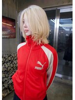 イェン(Yen.)&nbsp;抜きっぱなしホワイトブロンドレイヤーボブ