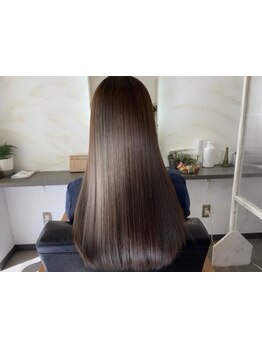 【桂駅】クセやうねりでお悩みの方にオススメ！髪の悩みを解決してくれる、扱いやすいスタイルをご提案♪