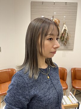 ゼル イオンタウン名西(ZELE) 長めボブのグレージュヘアカラー