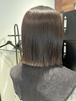 アーバン(URBAN.)&nbsp;グレージュカラーとぱつっとボブスタイル　by MAYUMI