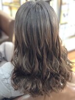 トゥエンティーフォー(24)&nbsp;ショートからのスタイルチェンジ★エクステでつくるふんわりヘア