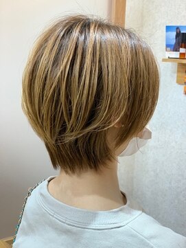 ヘア ルーム ギフト(gift) ショートスタイル
