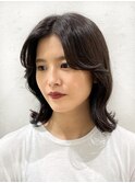 韓国風かきあげ前髪&外ハネくびれミディアム