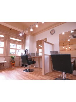 ベテランスタッフの高技術×落ち着いたカフェ風プライベートサロン☆ずっと通えるお店を探している方にも◎