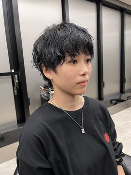 ハルキミナト ジャパン トウキョウ(HARUKI MINATO japan TOKYO) 癖毛ショート