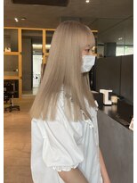 ソソ 与野(So/So)&nbsp;ブロンド/ハイトーン/ロング/切りっぱなし