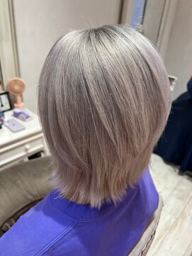 ナンバー ユアイロ 川崎(N° uairo) 【末安】ハイトーンシルバー