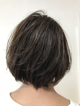 美容室 ステラ マッシュローレイヤーボブ