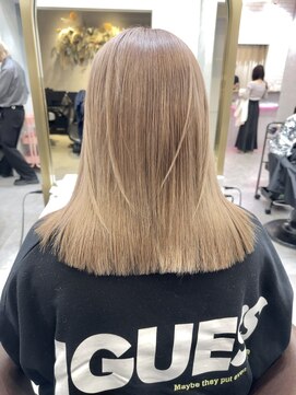 ロンド レア 天神大名店(Lond Le’a) ホワイトブロンド/イメチェンヘアスタイル/美髪のススメ
