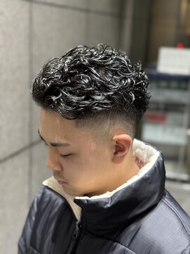 ヘアモード キクチ 銀座店 フェードオールバックパーマ