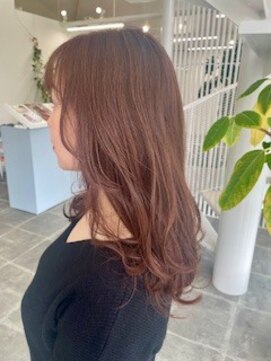 カシュカシュ(Cache,cache) 桜色をほんのり含んだベージユカラー