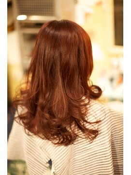 スリースリーナイン ヘアーアンドメイク(339 hair&make) フワッと伸ばし中