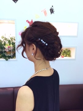 ヴィサージュ(VISAGE) ゆるふわ編み込みヘアセット