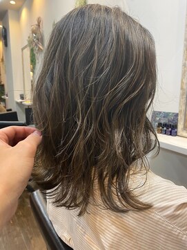 ウル(Ulu) ミルクティーベージュ