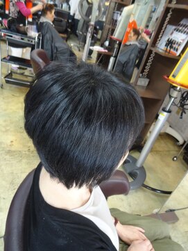 ヴァンテアン 巣鴨店 大人可愛い30代40代50代小顔ワンサイドショートボブ丸み前下がり