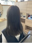 トーンダウン艶髪アッシュ系カラー