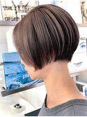 ダブルカラーミルクティーベージュインナーカラーショートボブ
