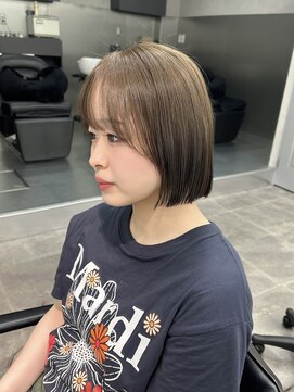 ジーニー 千葉(GENiE) ブリーチなしベージュ/タッセルボブ/顔周り【白井愛海】