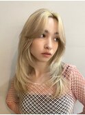 【akane】韓国顔周りレイヤーカットケアブリーチハイトーン