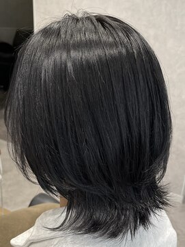 ラック 本厚木店(LUCK) ウルフカットカット/イルミナカラー/本厚木/U24/学割