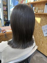 ランプ ヘアスタジオ(LAMP Hair Studio)&nbsp;秋冬に人気のオリーブグレー(栃木／小山)(20代／30代／40代)