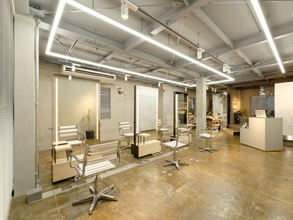 トオ(TOH)の写真