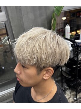 ローリー(Rowlly) ホワイトカラー〇メンズブリーチ〇