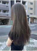 ブリーチなし シルバーグレージュ ヘーゼル レイヤーカット 夏