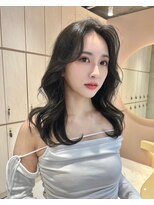 グロー オオミヤ アネックス 大宮(GLROW OMIYA ANNEX)&nbsp;フェミニンロング×レイヤーカット顔周りブリーチなし[大宮]