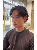 再現性抜群の極上質感。外国人風パーマ【サーフカール】