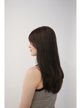 シキ 渋谷(siki) ハイトーン/ブリーチ/レイヤーカット/シアーカラー/渋谷/原宿