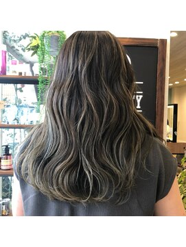 アンジュールリバティー(UN JOUR LIBERTY) コントラストハイライト