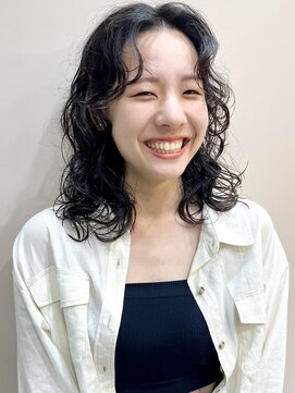 イギー(igggy) デジタルパーマ レイヤーパーマ 髪質改善 ミディアムパーマ