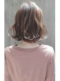プラチナシルバーの外ハネボブ