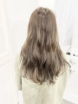 ヘッツ 仙台駅前店(HETTU)&nbsp;LEMO ハイトーンなのにツヤグレージュ　ハイライトロング