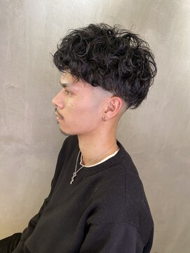 アンダーバーホワイトモデ 河内長野(_WHITE mode) ☆フェードパーマ　千代田×河内長野