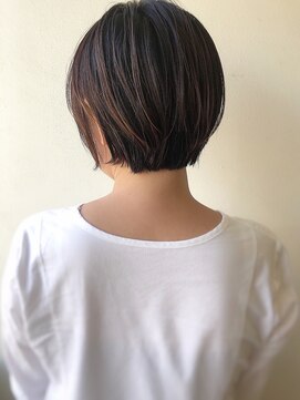 セルカ 高田馬場(CERCA) 大人外国人風丸みショートボブハイライト【CERCA高田馬場】