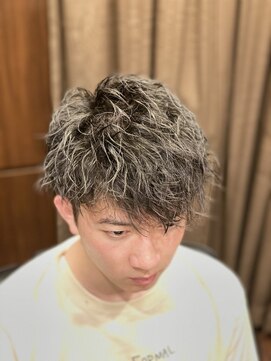 ヒロギンザ 御茶ノ水店(HIRO GINZA) ツイストスパイラルパーマ×束感マッシュスタイル